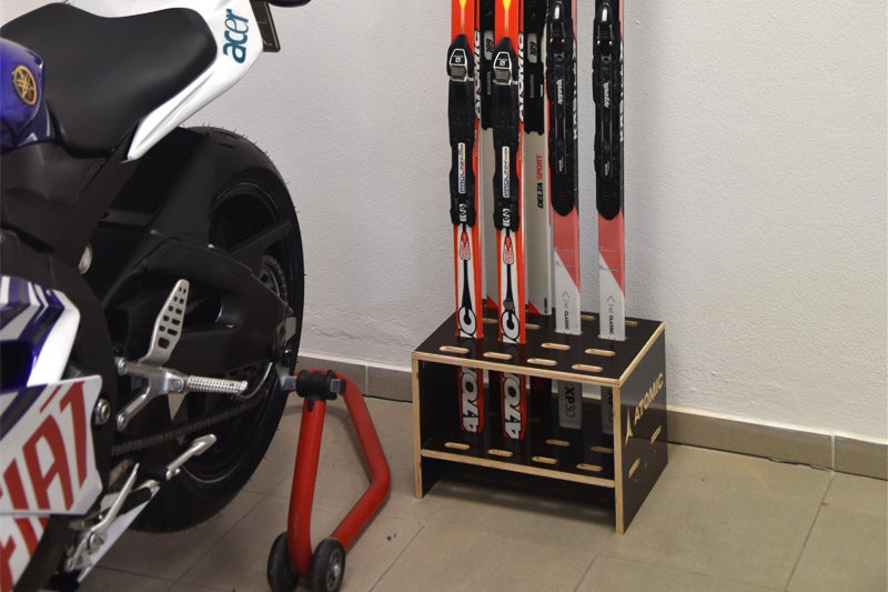 Porte-skis en bois pour 8 paires de skis de fond