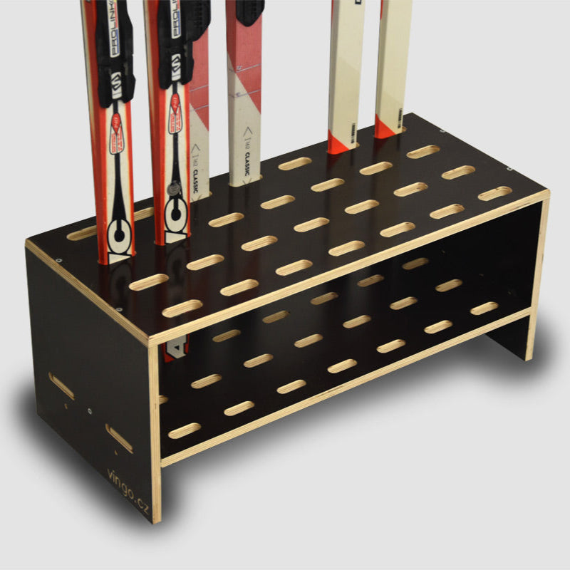 Porte-skis en bois pour 14 paires de skis de fond